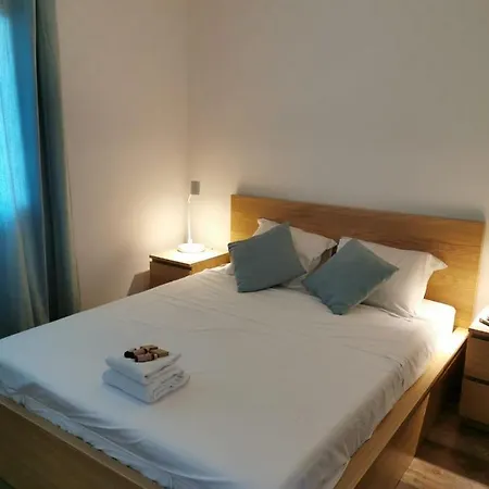 Beautiful Apartment For 4 Pers On Giens Дом отдыха Йер